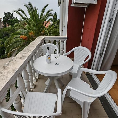 Seagull Pool Apartments & Studios Novalja Bagian luar foto