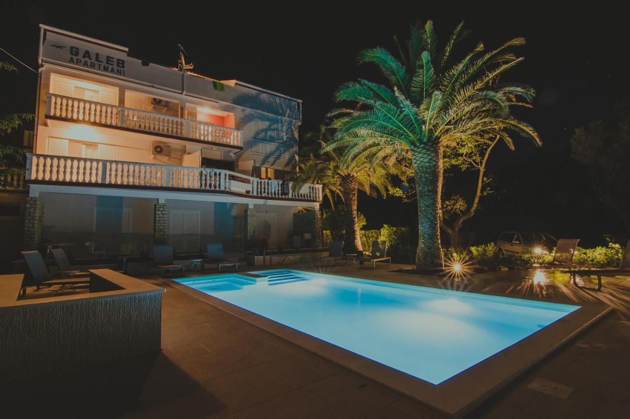 Seagull Pool Apartments & Studios Novalja Bagian luar foto