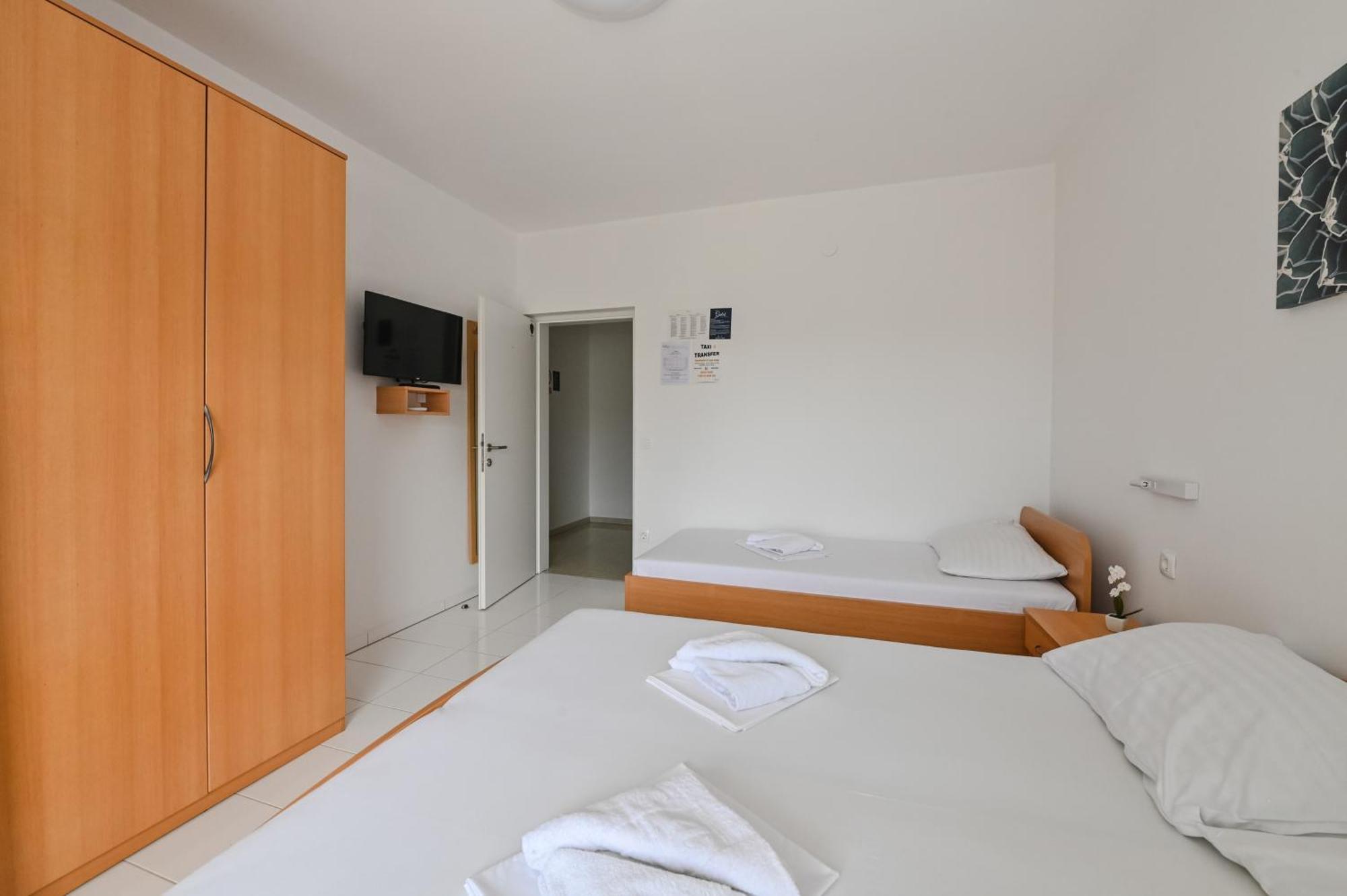 Seagull Pool Apartments & Studios Novalja Ruang foto